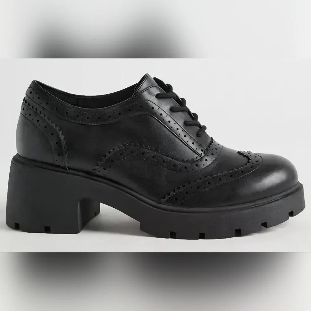 Torrid Lug Sole Oxford Loafers - Picture 4 of 7